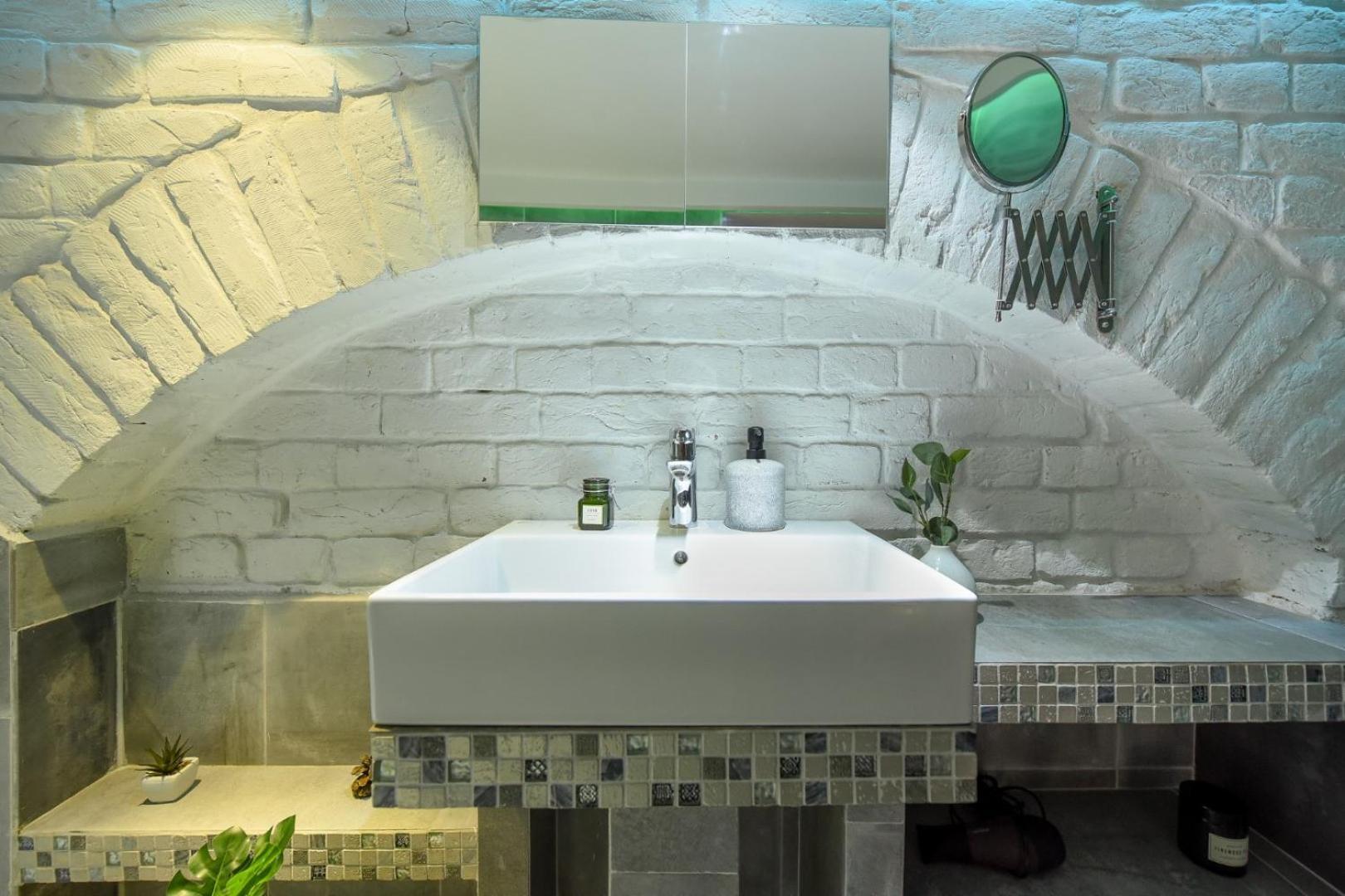Central Comfort - Duplex-Style Studios On Regina Elisabeta 布加勒斯特 客房 照片